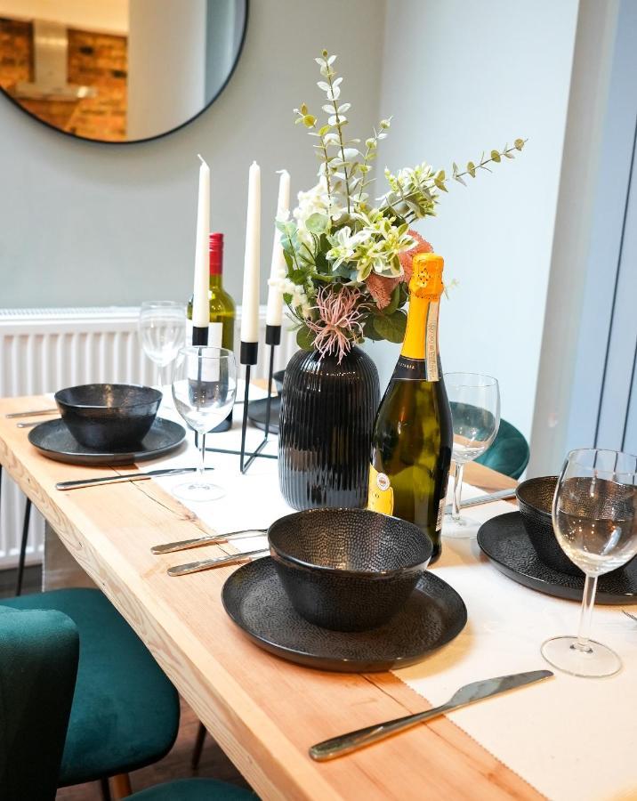 Stunning Brighton Seaside 2-Bedroom Townhouse With Patio, Sleeps 6 Buitenkant foto
