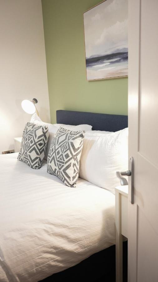 Stunning Brighton Seaside 2-Bedroom Townhouse With Patio, Sleeps 6 Buitenkant foto